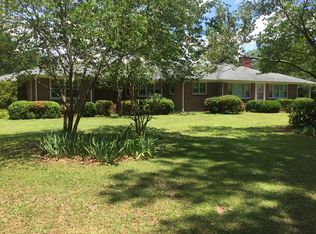 1201 E Broad St, Elizabethtown, NC 28337