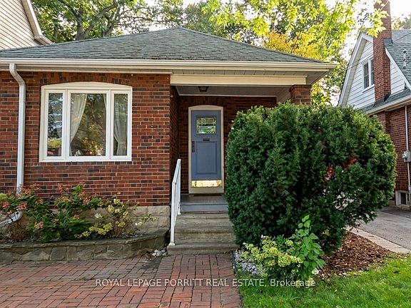 2nd image of 51 36th St