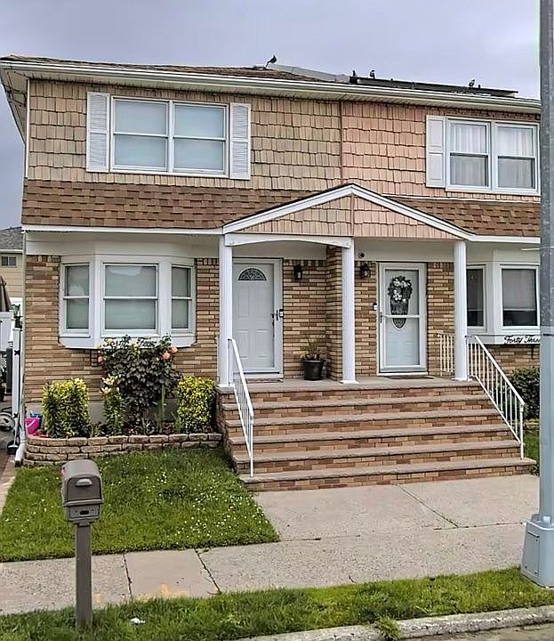 1st image of 45 Thornycroft Ave