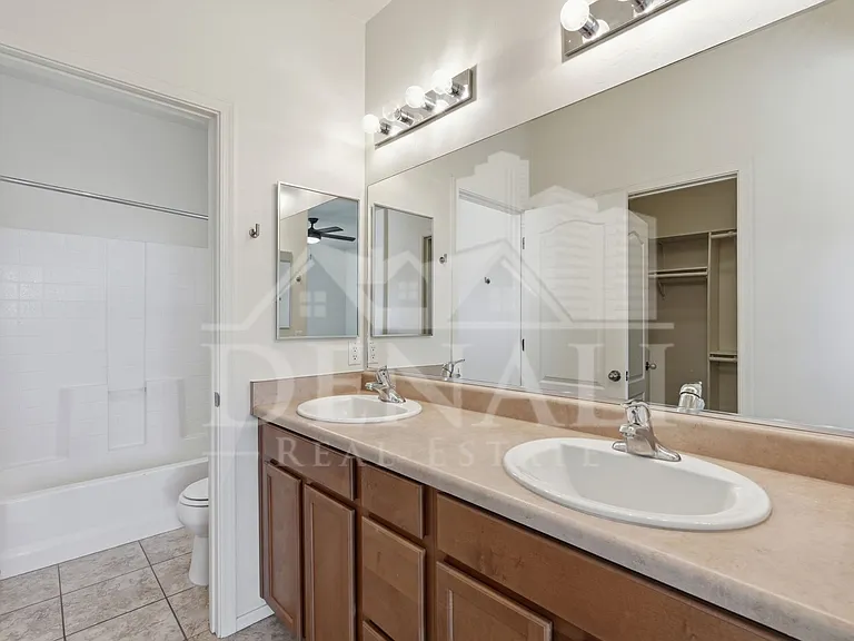 584 N Highlands Grove Ln — Photo 18