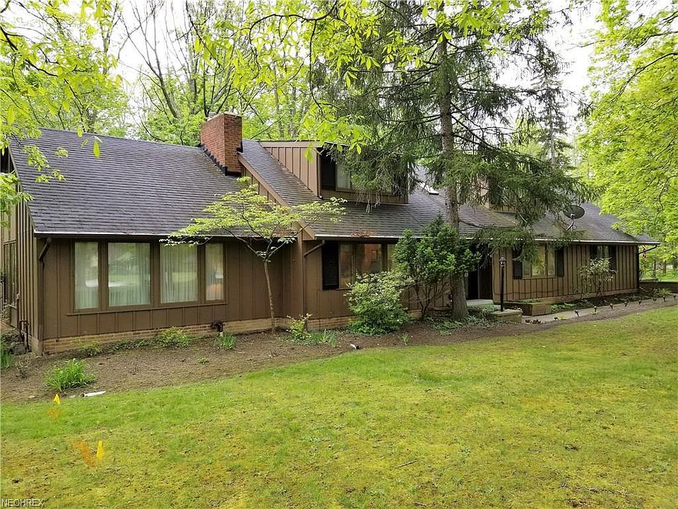 1st image of 26796 Fairmount Blvd