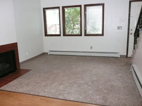 1910 Marthas Vineyard Cir, Anchorage, AK