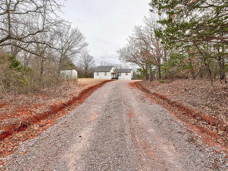 12250 E Post Oak Rd — Photo 2