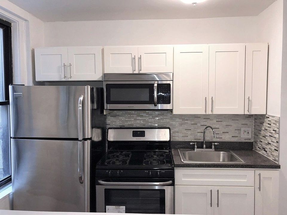 1st image of 715 W 180th St APT 4