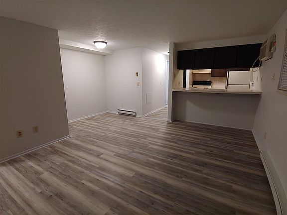 2nd image of 1871 Turner Blvd APT D
