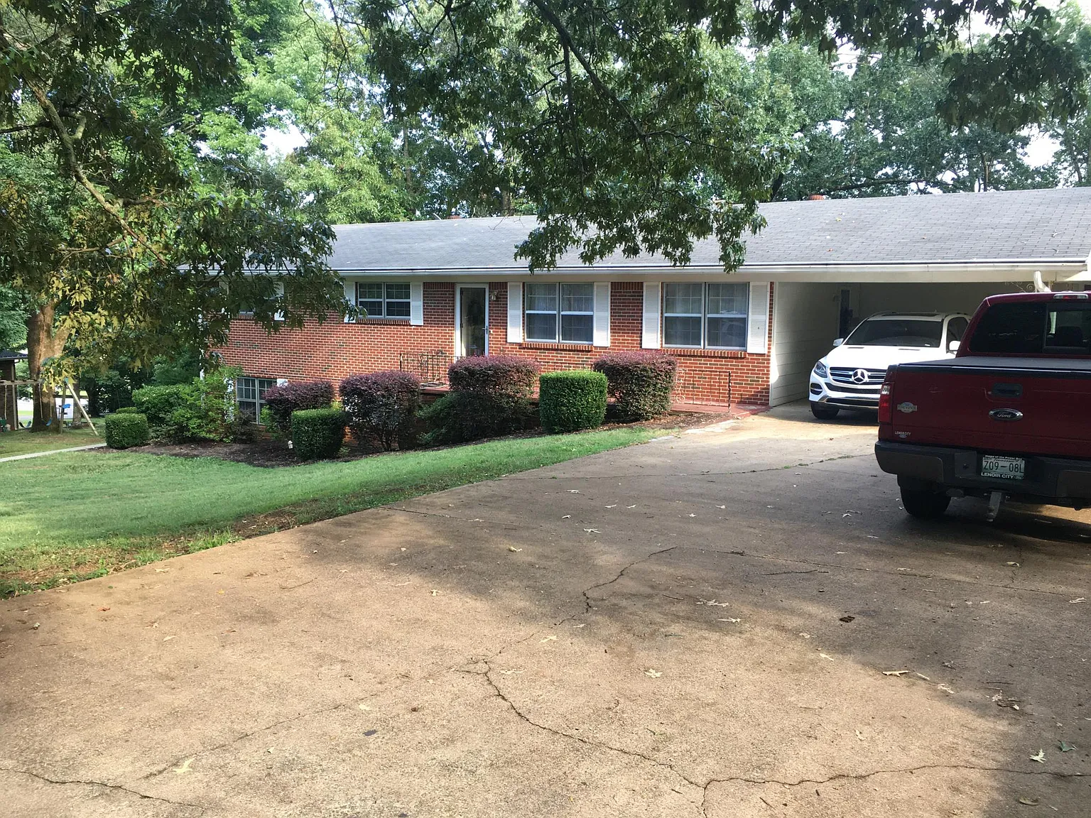 3 bed, 1650 sqft, $1,850 — Photo 1
