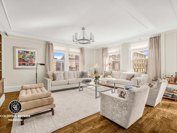 910 Park Avenue image 1 of 14