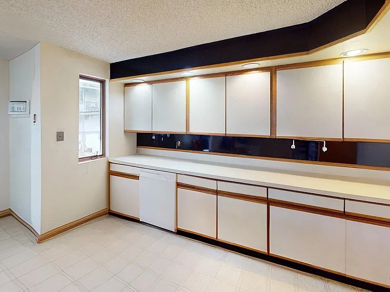 27 Princeton St #1 — Photo 18