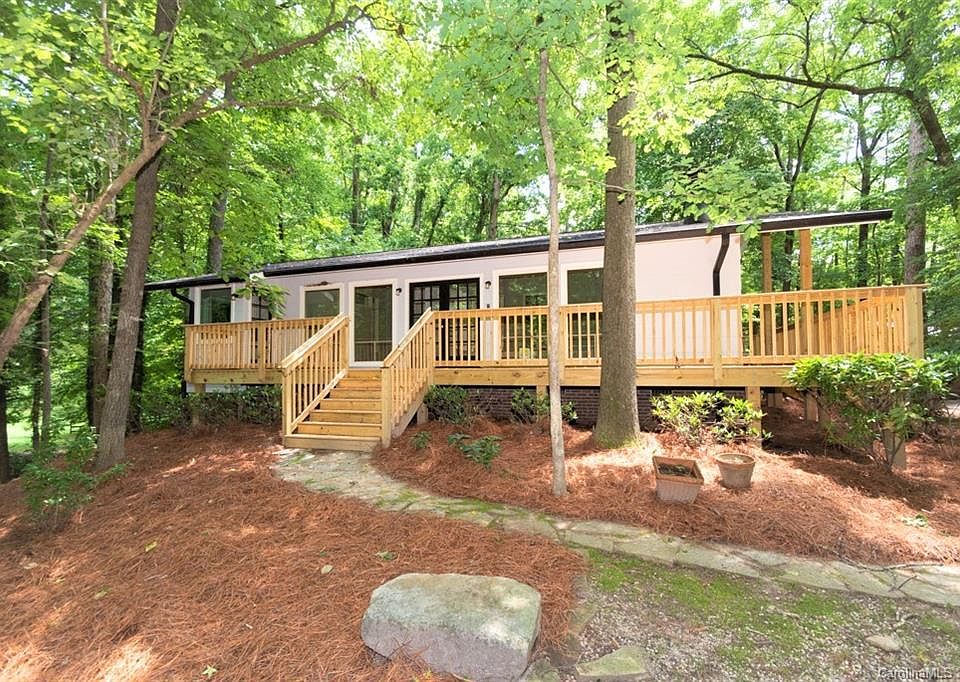 1st image of 701 Mountainview Dr