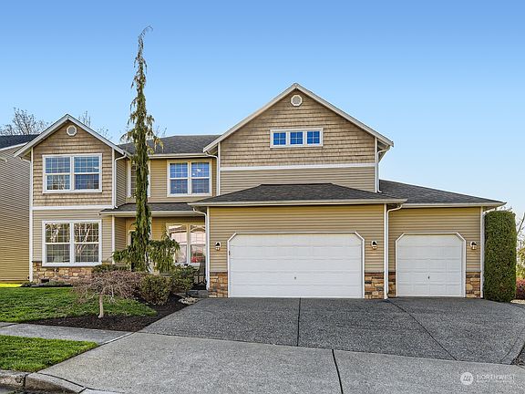 2nd image of 702 79th Drive NE