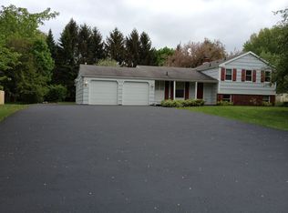 947 Shoemaker Rd, Webster, NY 14580