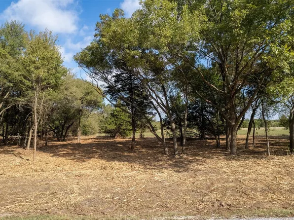 5 McFarlin Rd, Collinsville, TX 76233