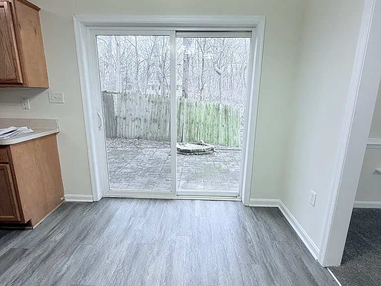 380-438 Channing Dr — Photo 41
