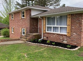 911 Twin Oaks Ave, Jonesboro, AR 72401
