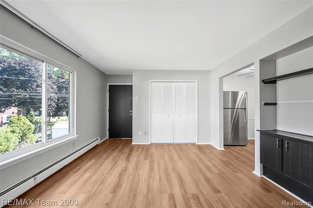 1 bed, 1.0 bath, 800 sqft, $975 — Photo 4