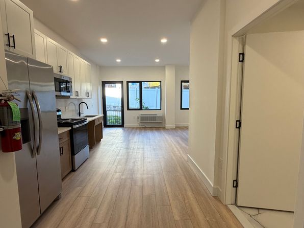 87 Hospital Plz #102