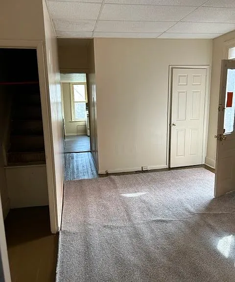 912 W King St #1 — Photo 1