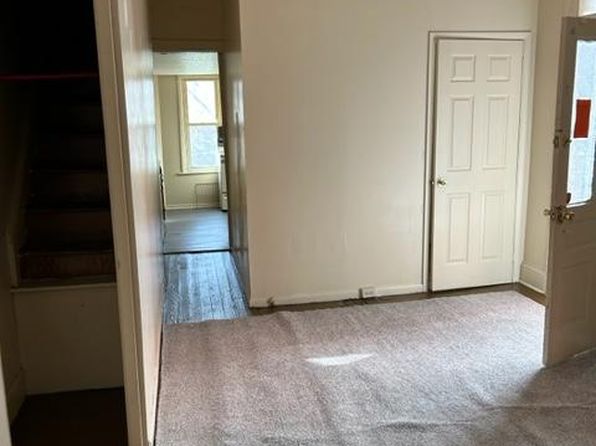 912 W King St Floor 1