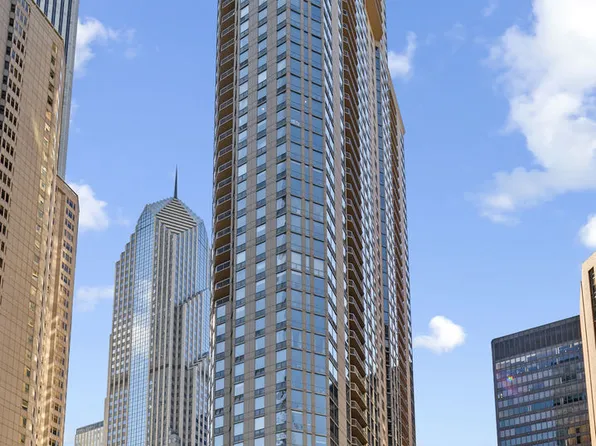 222 N Columbus Dr APT 3203, Chicago, IL 60601