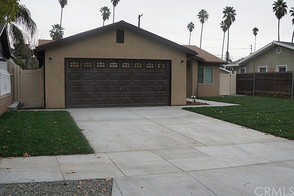 1st image of 2031 N Mountain View Ave