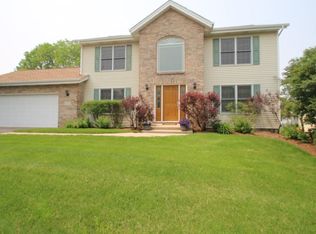 1225 Revere Ridge Rd, Rockford, IL 61108