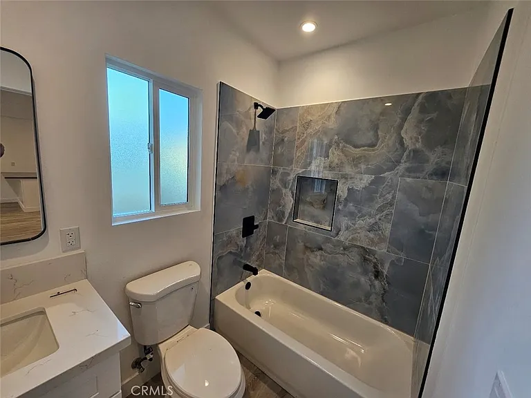 1401 S Rosewood Ave #3 — Photo 6