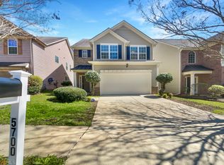 5700 Grande River Rd, College Park, GA 30349