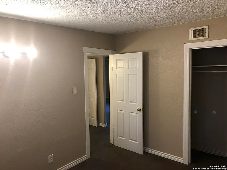 522 Altitude Street - 3 — Photo 5