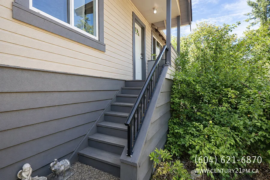 3 bed, 2.0 bath, 1382 sqft, $2,800 — Photo 2