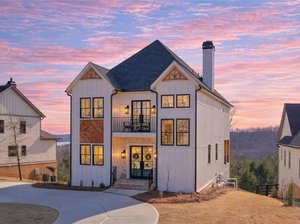 7410 Crestline Dr, Dawsonville, GA 30534