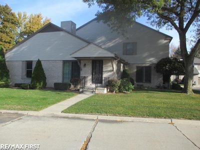 35146 N Bay Cir APARTMENT 23/BLDG 6, Harrison Township, MI, 48045