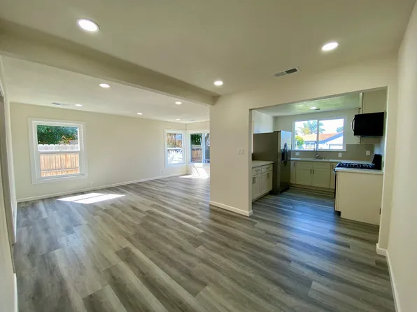1124 Camellia Dr, East Palo Alto, CA 94303