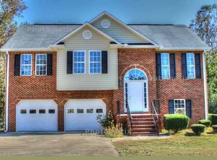 104 Scarlett Place Dr, Bowdon, GA 30108