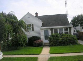 718 Village Rd, York, PA 17404