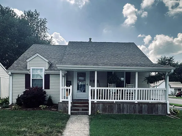 1 Maple Ct, Washington, IN 47501