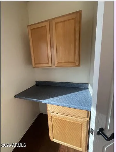 576 E Julian Dr — Photo 6