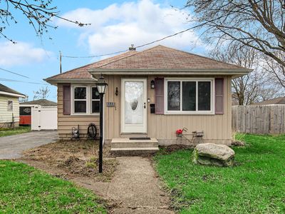 8928 Hook St, Highland, IN, 46322