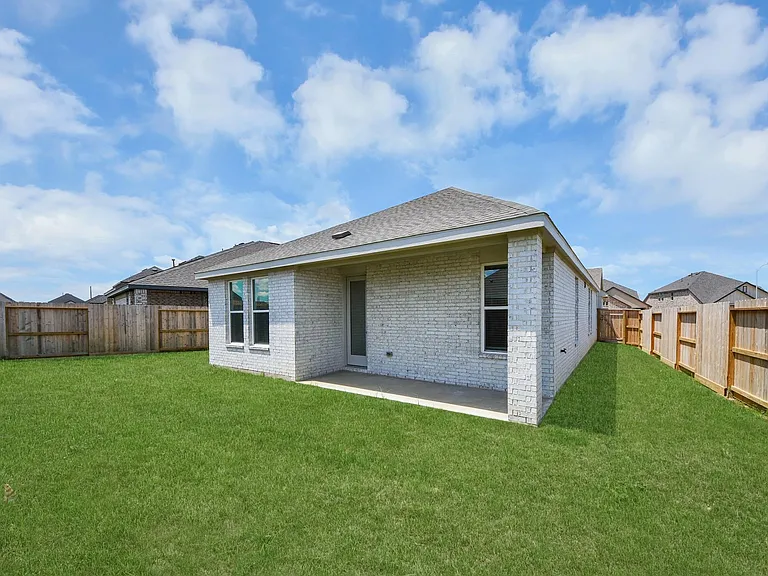 29515 Pondview Dr — Photo 5
