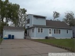 1741 Pinewood Dr, Shoreview, MN 55126