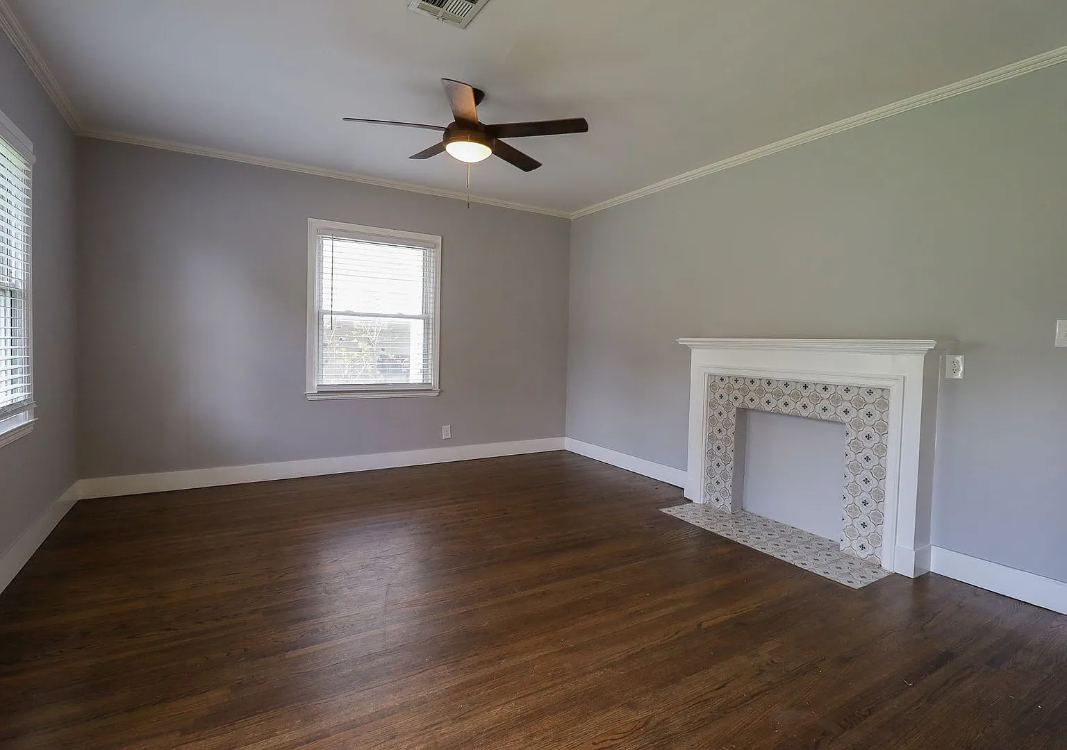 3 Bed | 1 Bath | Mid Town | $1400 — Photo 4
