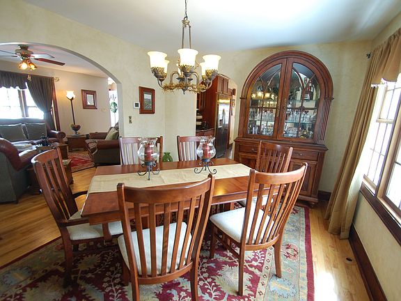 Dining Room - View to living room