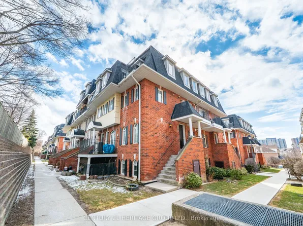 64 Sidney Belsey Cres #301, Toronto, ON M6M 5J4