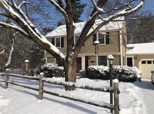 19 Woodland Dr, North Reading, MA 01864