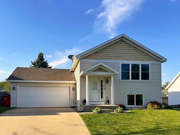 530 7th St SW, Pine Island, MN 55963