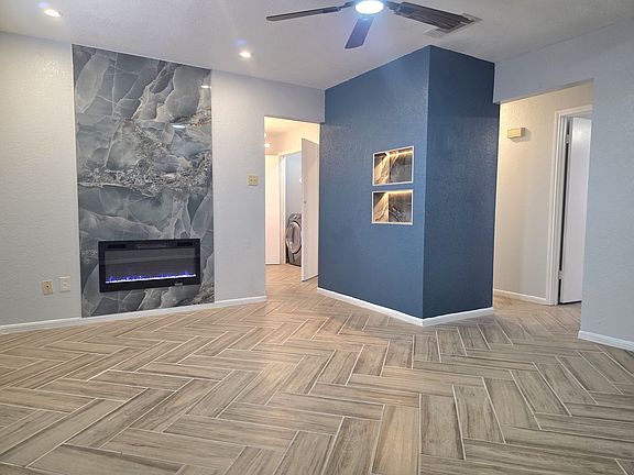 3rd image of 303 Erby Ave APT A