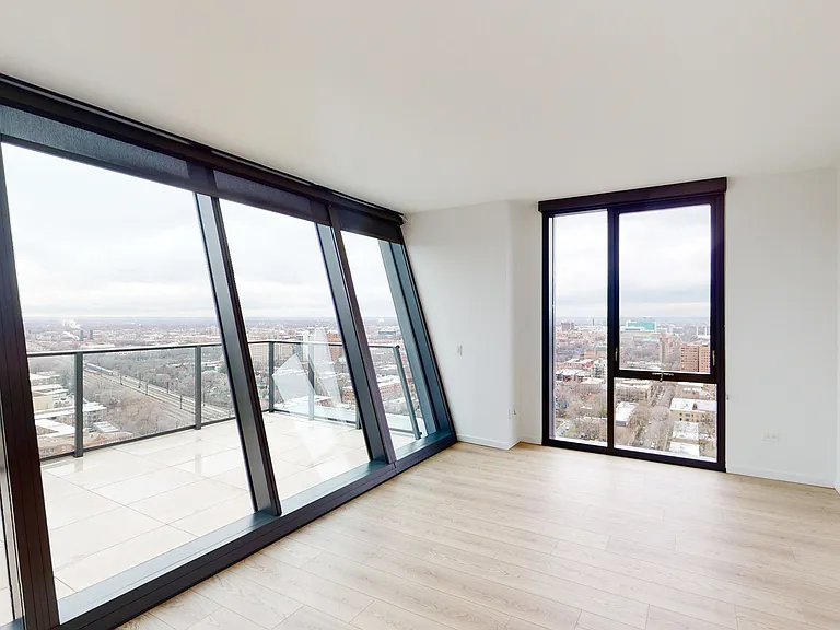 Dining/Living room