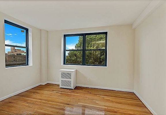 4th image of 3755 77th St APT 5A