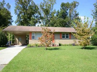 811 Gardenview Dr, Jacksonville, NC 28540