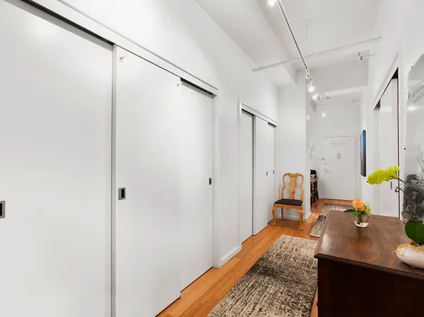 365 Bridge Street image 5 of 21