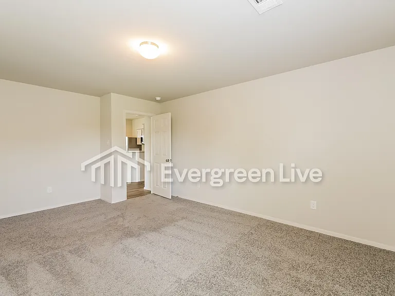 120 Ellis Dr — Photo 13